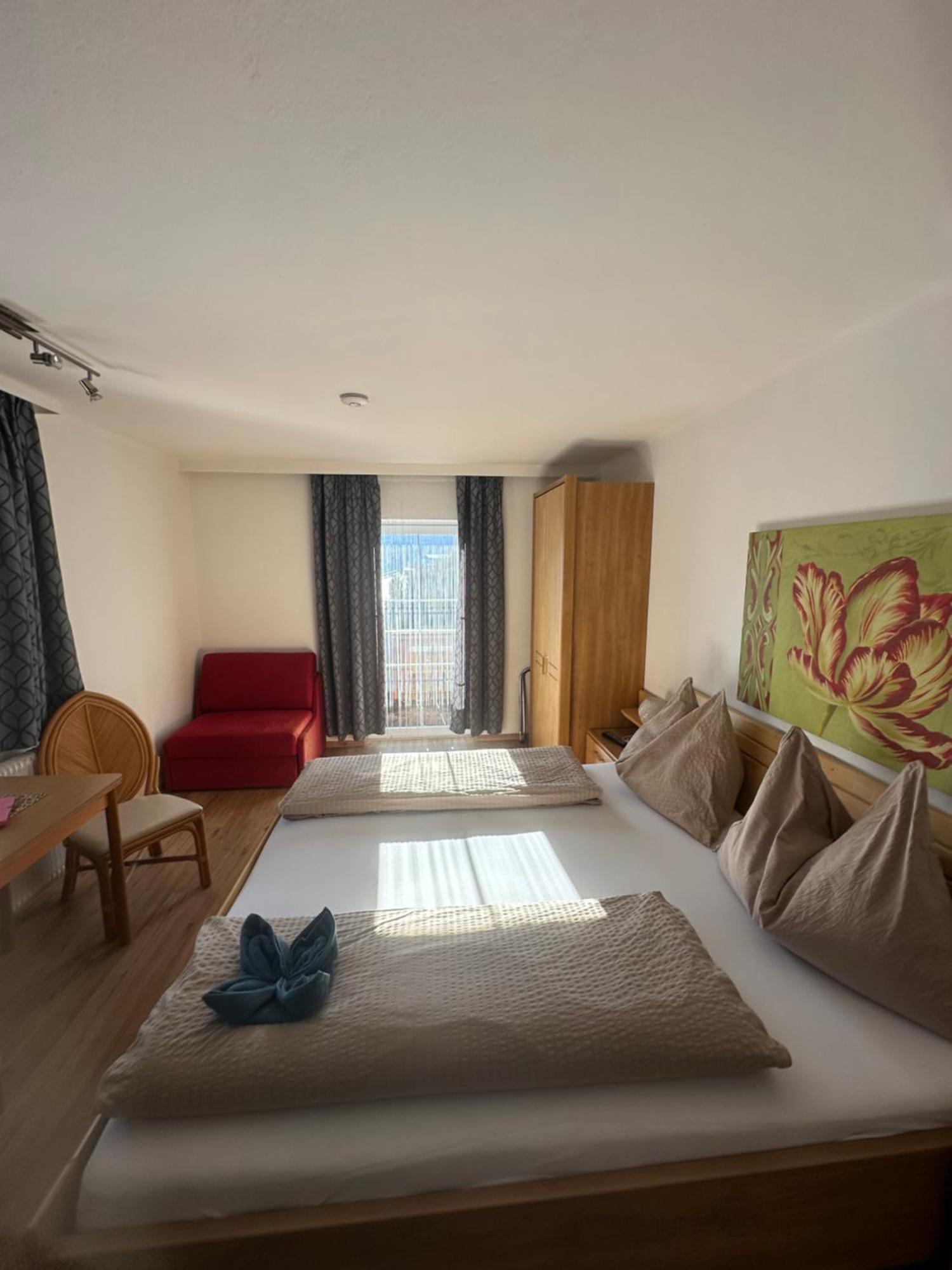 Fruehstueckspension Alpenrose Bed & Breakfast Iselsberg Bagian luar foto