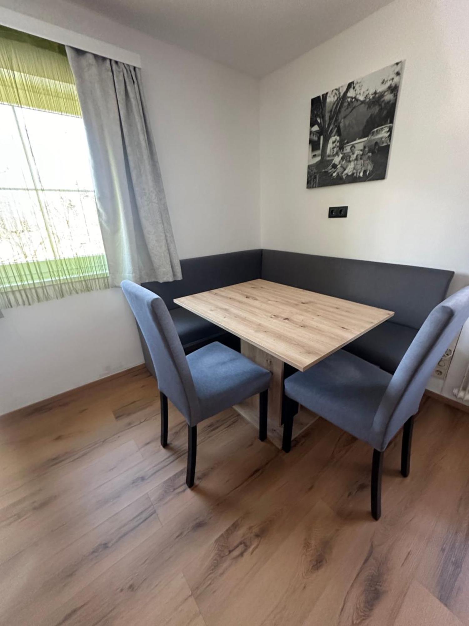 Fruehstueckspension Alpenrose Bed & Breakfast Iselsberg Bagian luar foto
