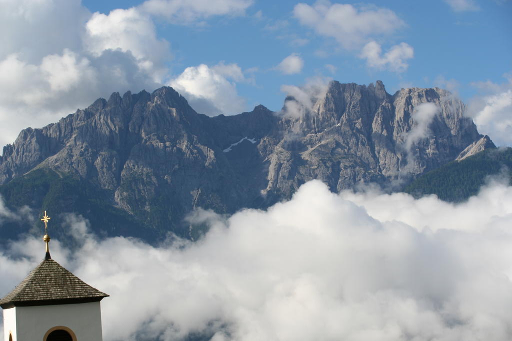 Fruehstueckspension Alpenrose Bed & Breakfast Iselsberg Bagian luar foto